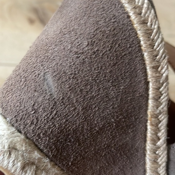 Andre Assous Brown Suede Slingback Wedge Shoes Size 9.5 - Picture 11 of 13